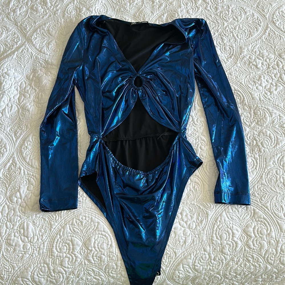 Cut out Laminated bodysuit